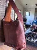 B334 Cognac Hobo