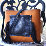 B 179 Medium Tote